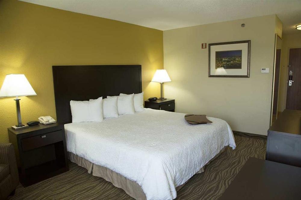 Hampton Inn Nashville-I-24 Hickory Hollow Room photo